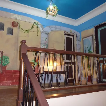 Sea Of Clouds Hostel *